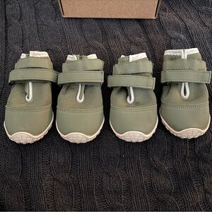 DcOaGt Breathable Anti-Slip Dog Shoes | Set of 4 | Size 5 | Green